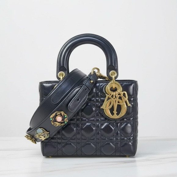 PJ IS LIVE!!! LUXURY SHARE SHOW IS LIVE NOW!!!! LOW START LUX - Picture 5 of 16